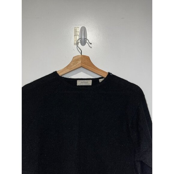 Lord & Taylor Black Two-Ply Cashmere Crewneck Soft Warm Knit Top Women's Sweater - Picture 3 of 8